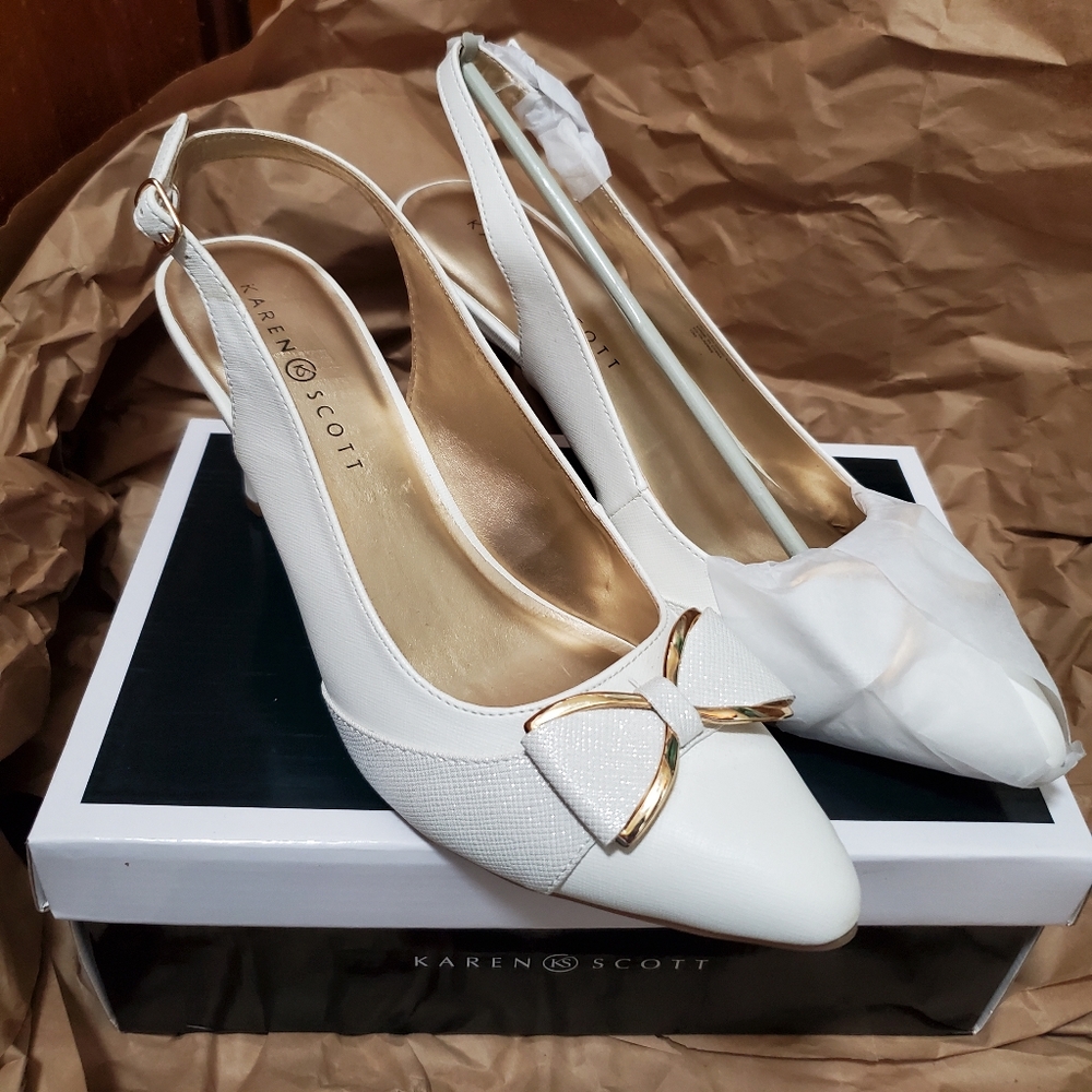 Karen Scott Gladiss Bow Accented Slingback Heels